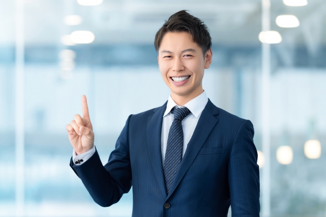 1人目30代会社員の顔写真